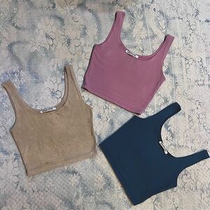 Groceries Apparel: Lot of 3 Fitted Crop Tanks Pink Tan Teal Size Small